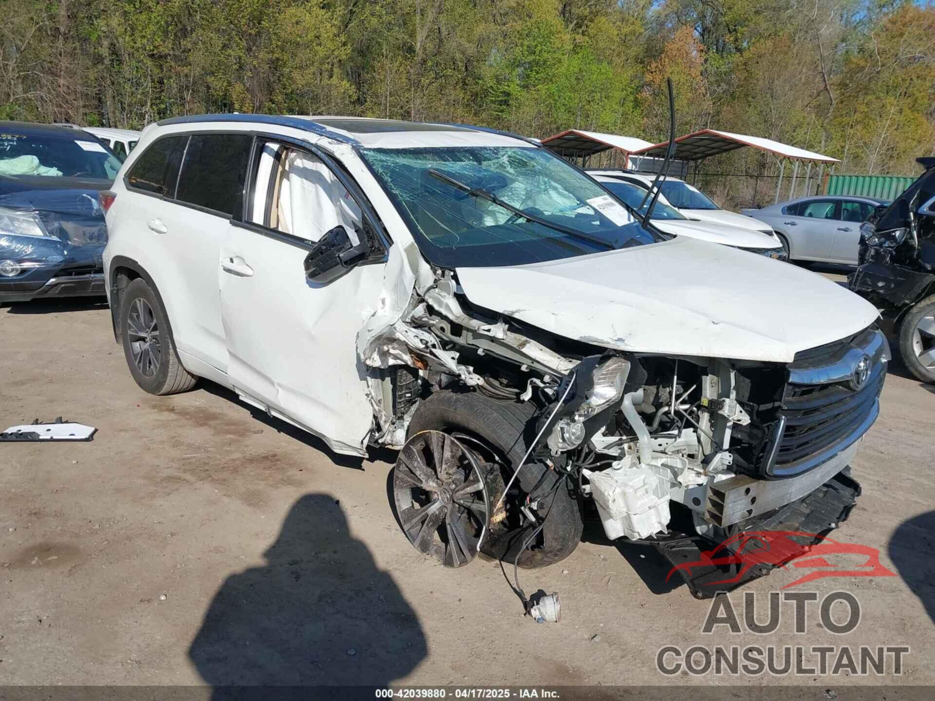 TOYOTA HIGHLANDER 2016 - 5TDJKRFH0GS305277
