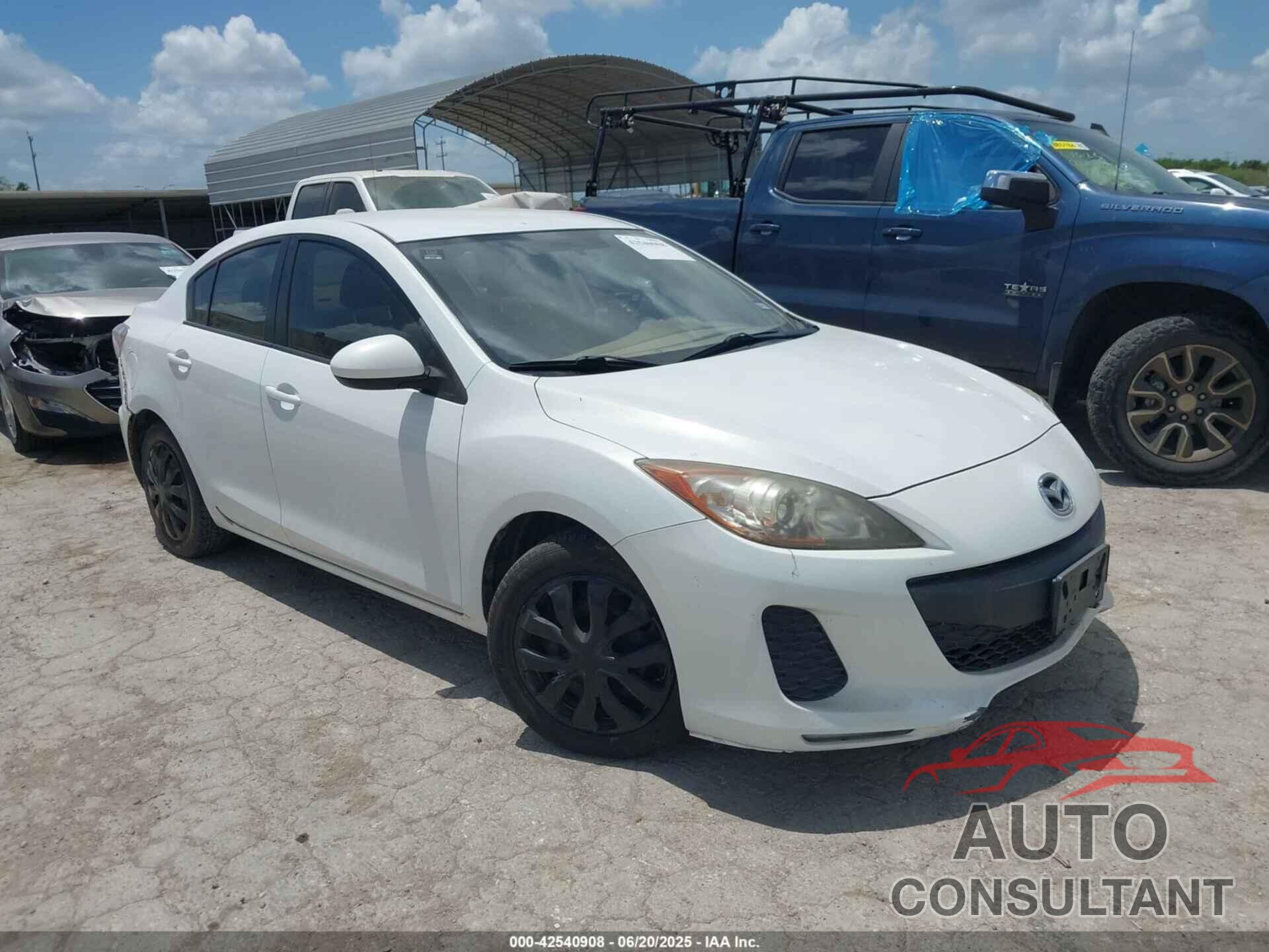 MAZDA MAZDA3 2012 - JM1BL1UF8C1523950