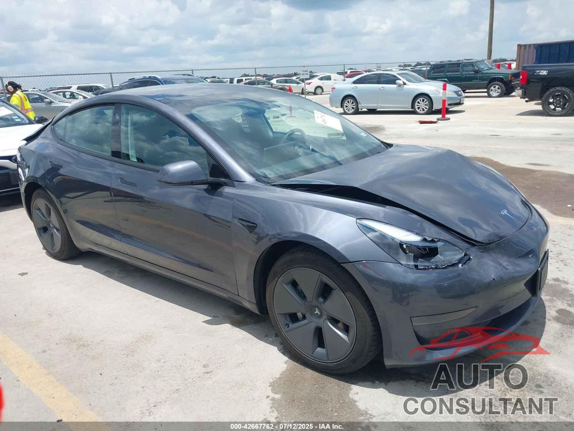 TESLA MODEL 3 2023 - 5YJ3E1EA3PF668182