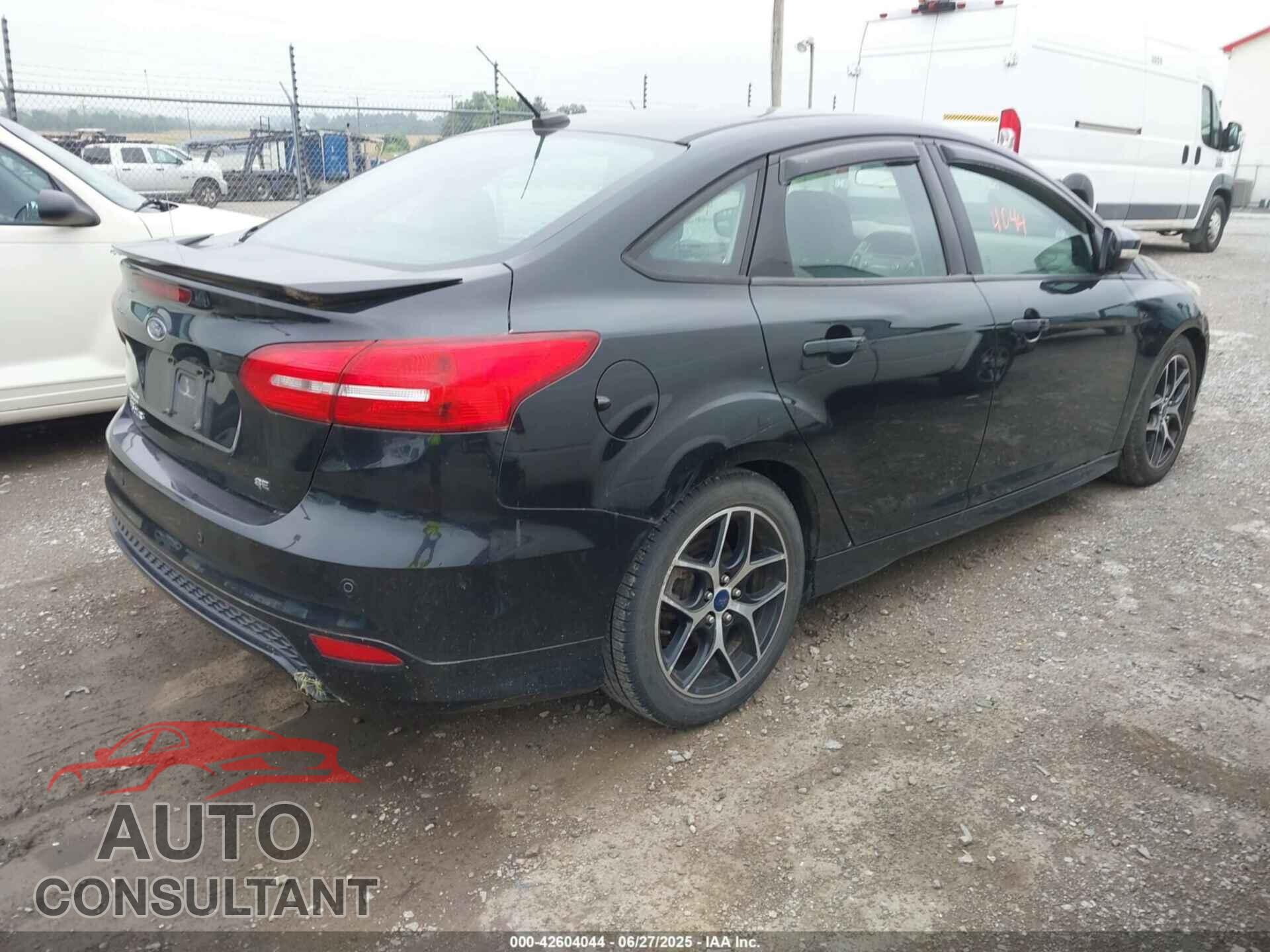 FORD FOCUS 2015 - 1FADP3F28FL247691