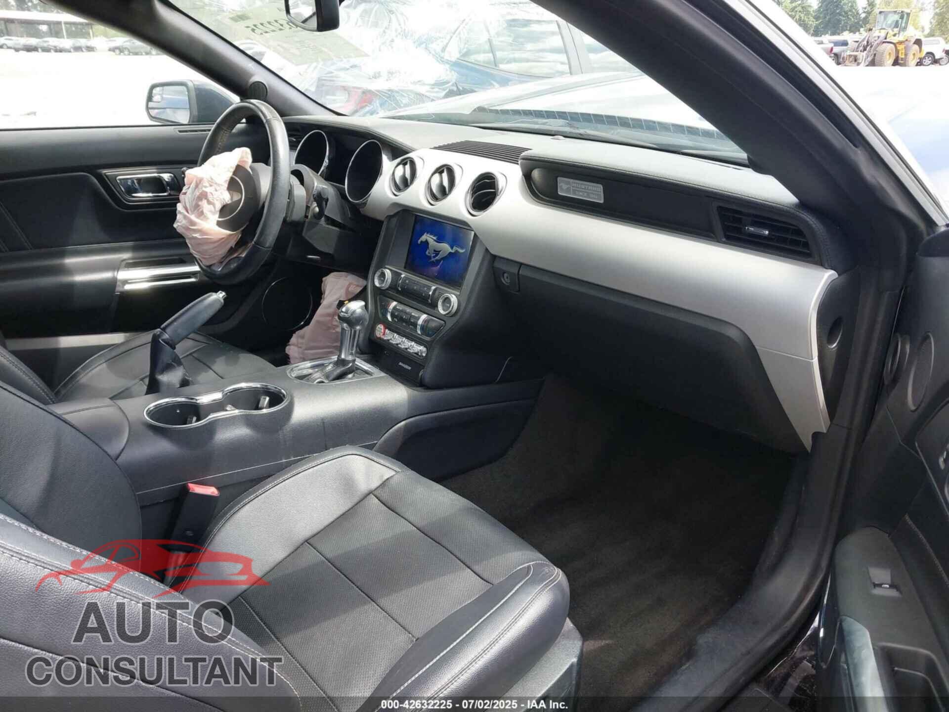 FORD MUSTANG 2017 - 1FATP8UH9H5220295