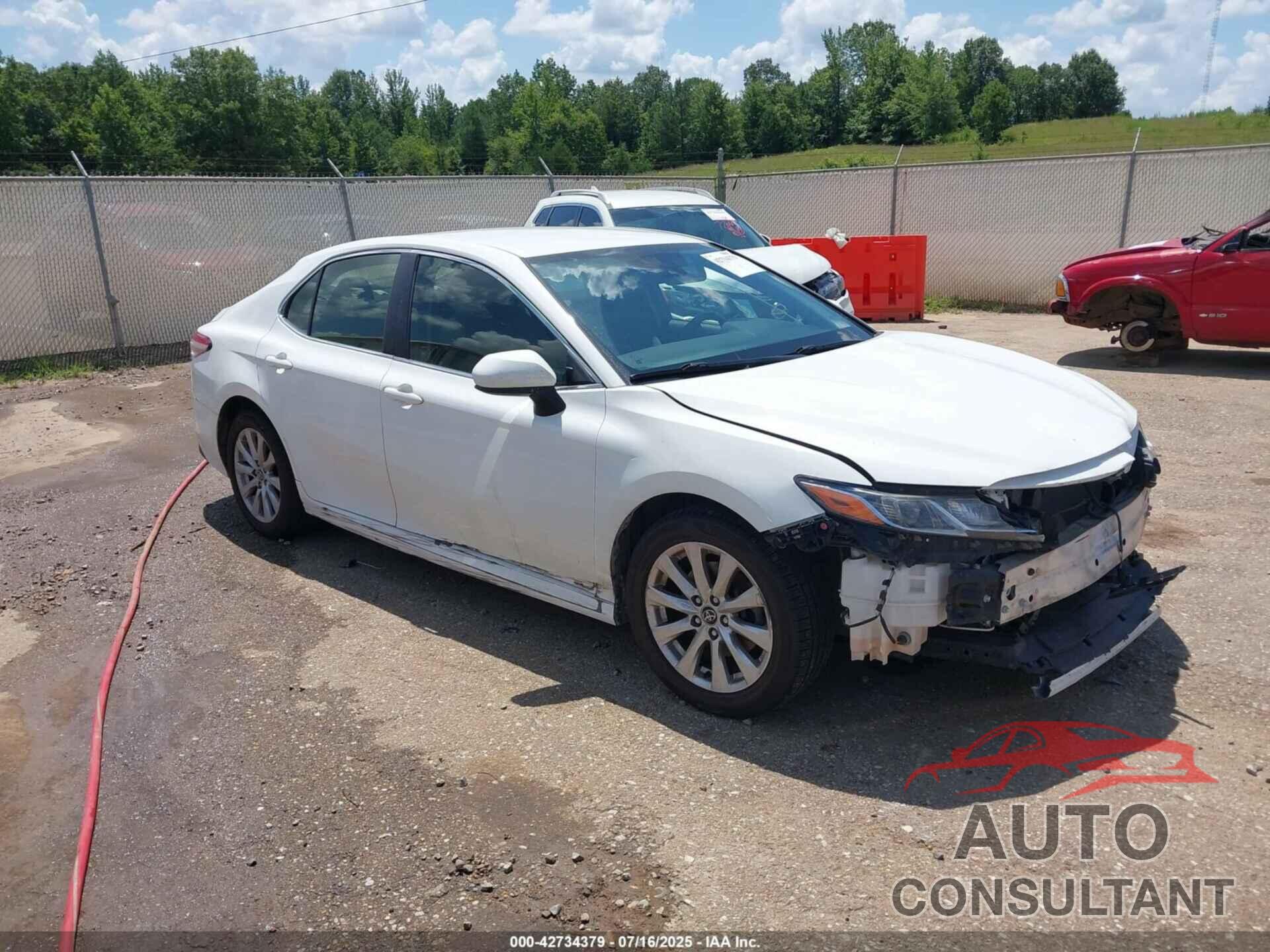 TOYOTA CAMRY 2018 - JTNB11HK9J3010863