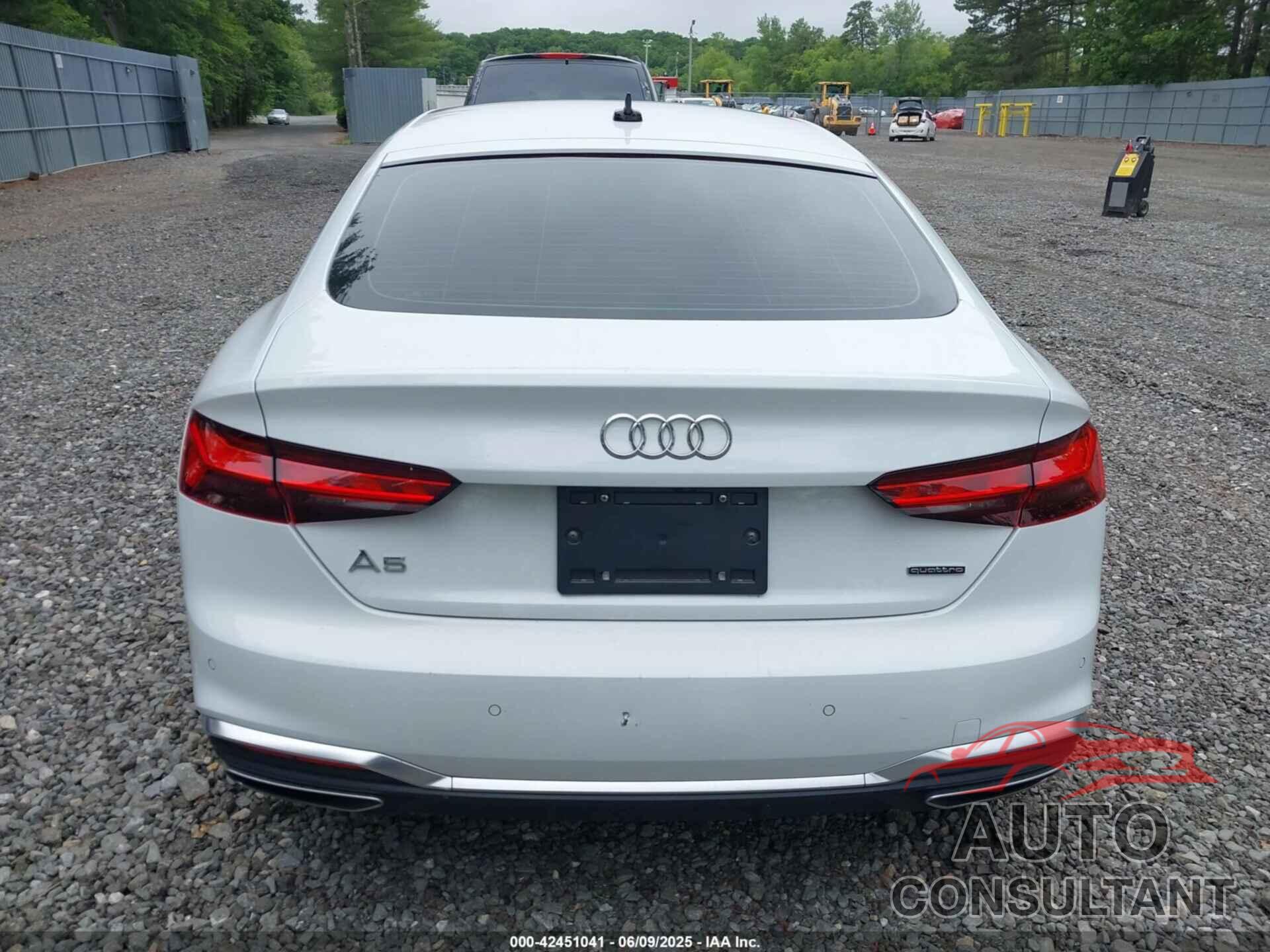 AUDI A5 SPORTBACK 2022 - WAUFACF53NA016364