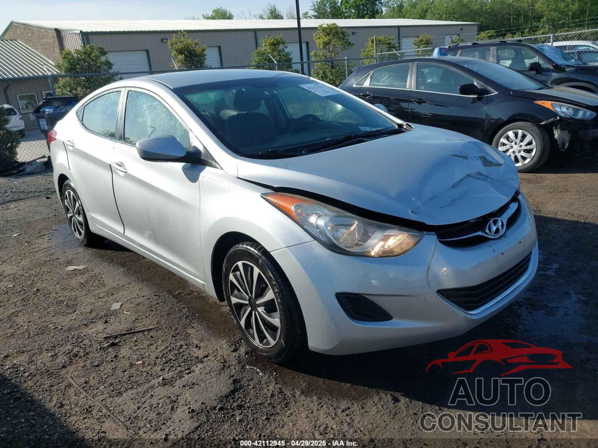 HYUNDAI ELANTRA 2013 - 5NPDH4AE2DH163091