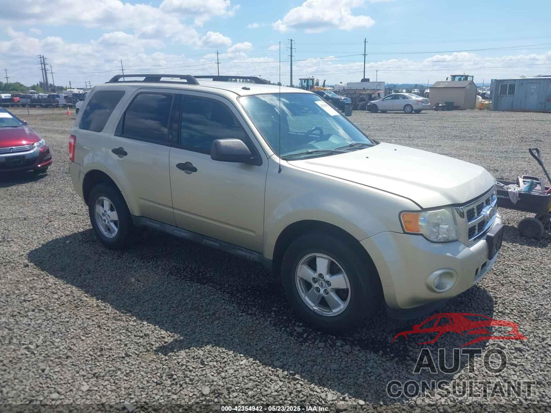 FORD ESCAPE 2010 - 1FMCU0DG3AKA93882