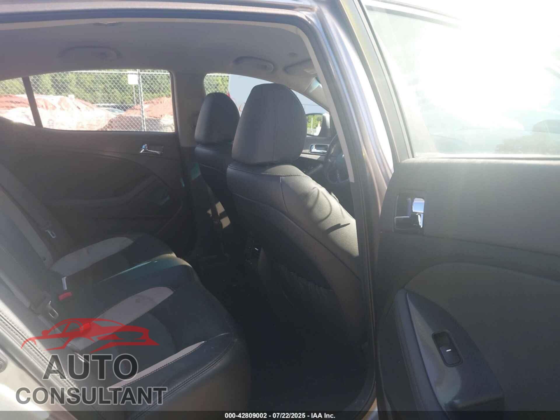 KIA OPTIMA 2013 - 5XXGR4A67DG134538