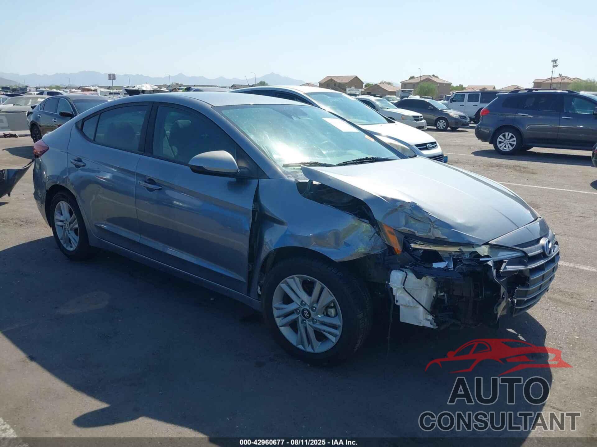 HYUNDAI ELANTRA 2019 - KMHD84LFXKU844815