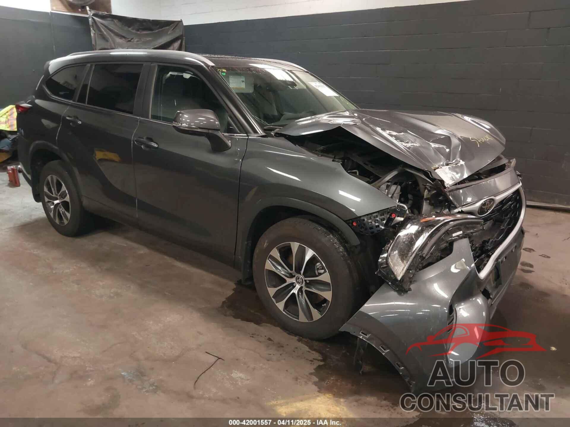 TOYOTA HIGHLANDER 2023 - 5TDKDRBH2PS022528