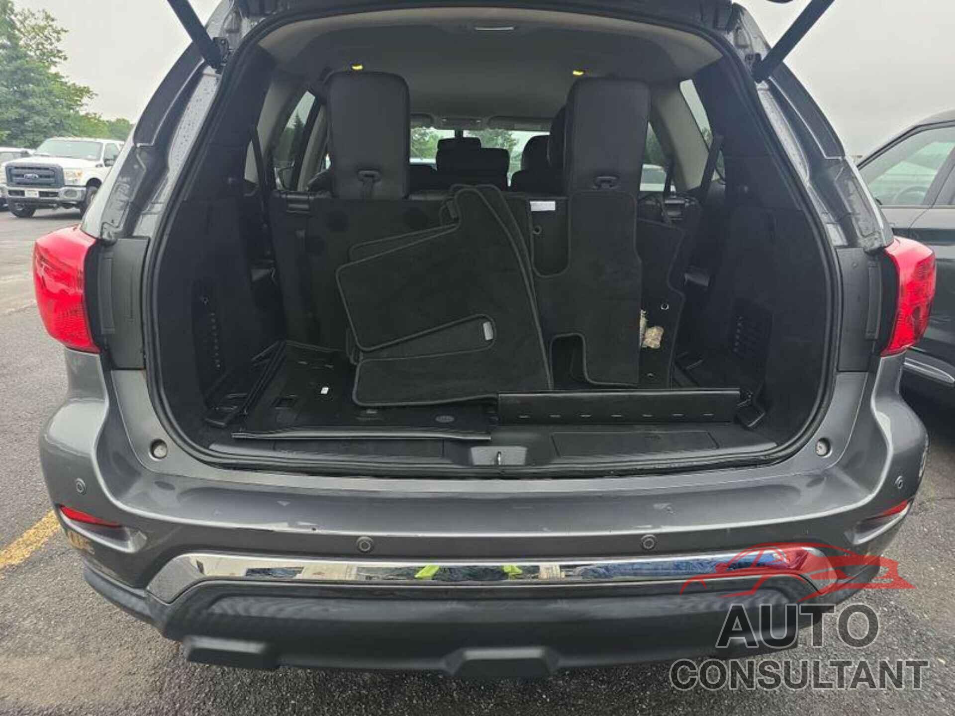 NISSAN PATHFINDER 2019 - 5N1DR2MM1KC647570