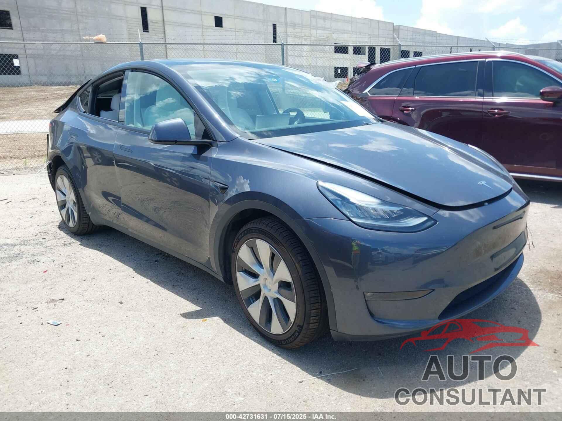 TESLA MODEL Y 2023 - 7SAYGDEEXPF619228