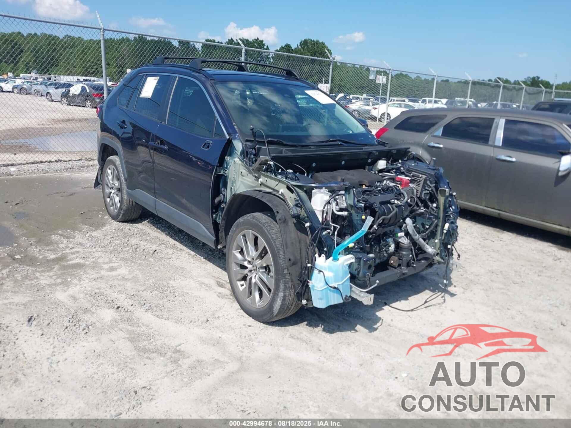 TOYOTA RAV4 2022 - 2T3C1RFV3NW234623