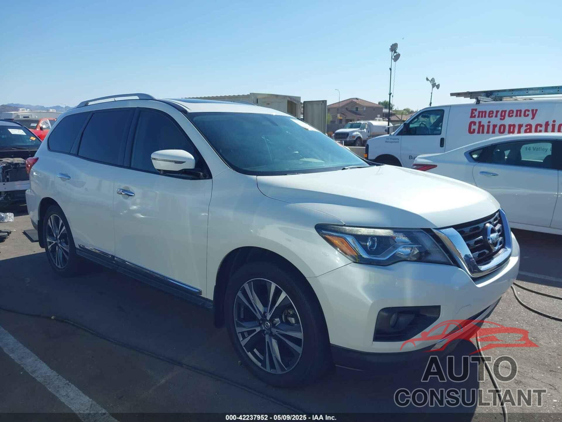 NISSAN PATHFINDER 2018 - 5N1DR2MN7JC637875