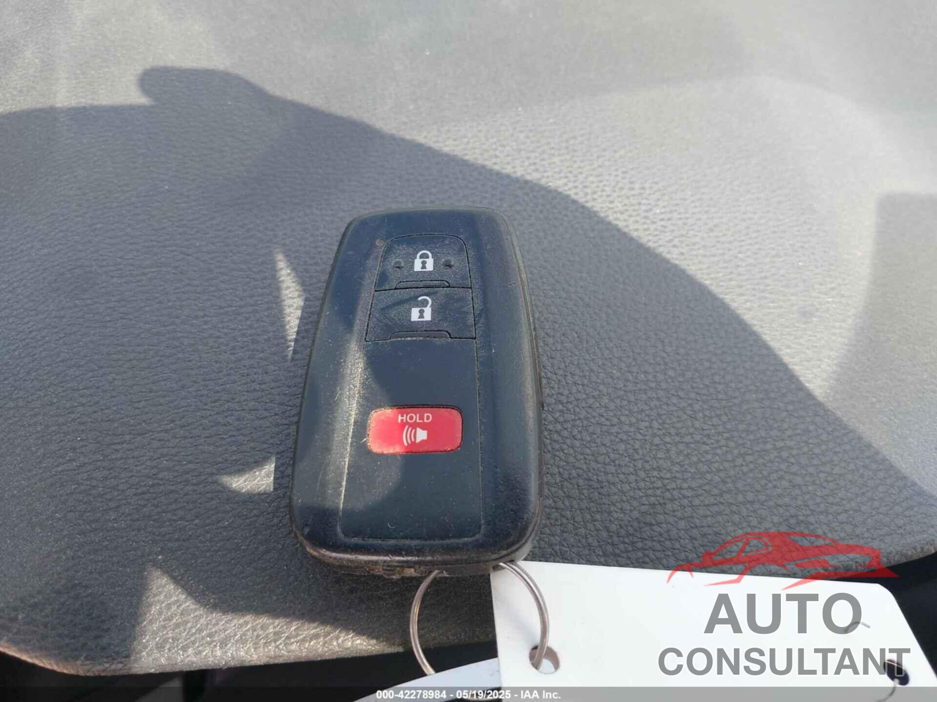 TOYOTA RAV4 2021 - 2T3W1RFV5MC092028