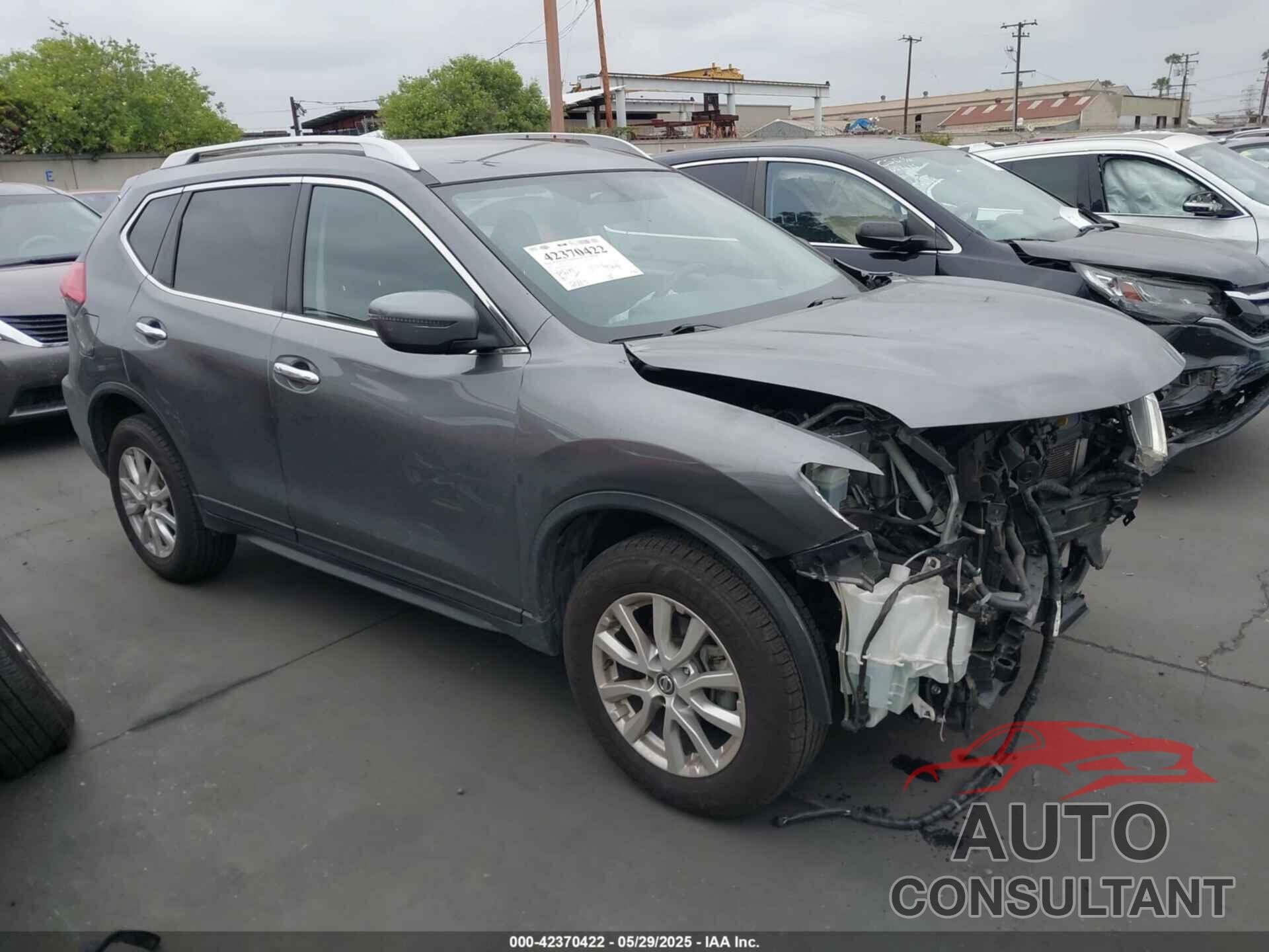 NISSAN ROGUE 2017 - JN8AT2MV4HW004496