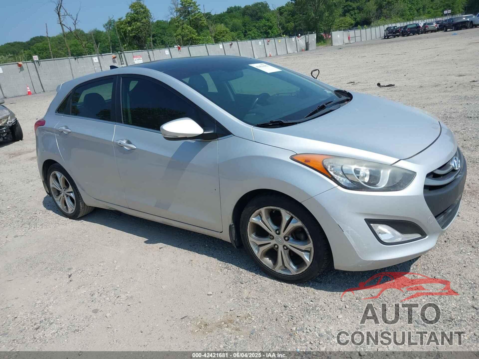 HYUNDAI ELANTRA GT 2014 - KMHD35LH4EU219630