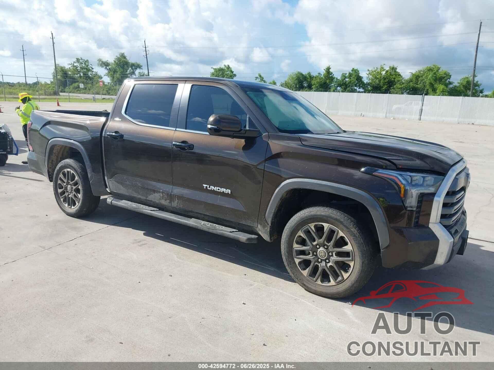 TOYOTA TUNDRA 2024 - 5TFJA5DB7RX131246