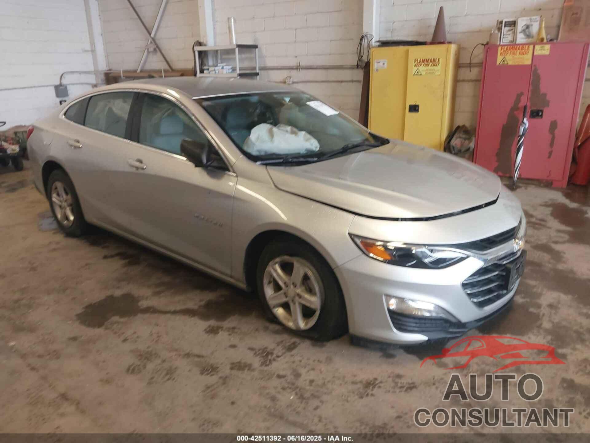 CHEVROLET MALIBU 2021 - 1G1ZC5ST8MF061384