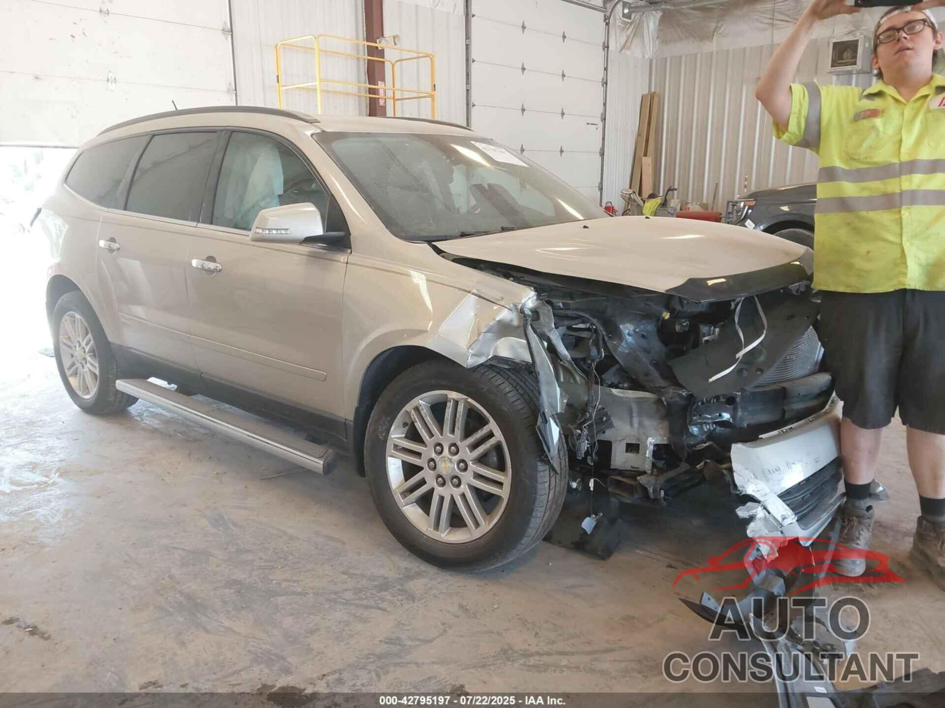 CHEVROLET TRAVERSE 2015 - 1GNKVGKD0FJ348197