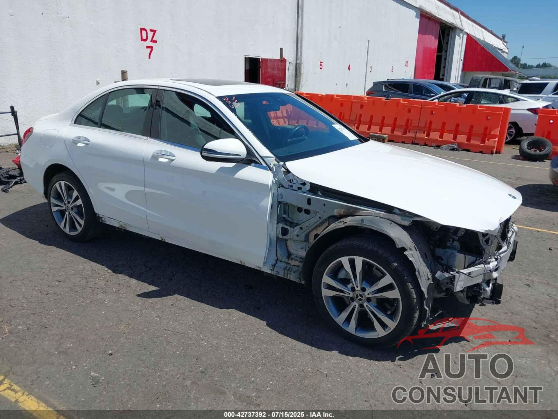 MERCEDES-BENZ C 300 2019 - WDDWF8EB0KR501220