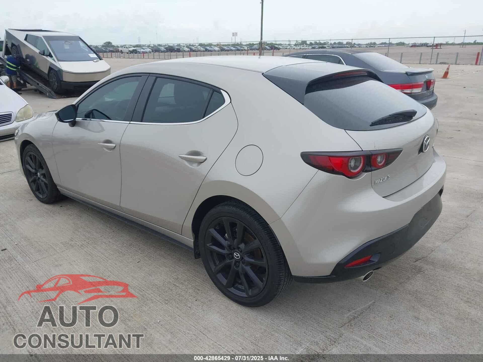 MAZDA MAZDA3 2025 - JM1BPAKM7S1750762
