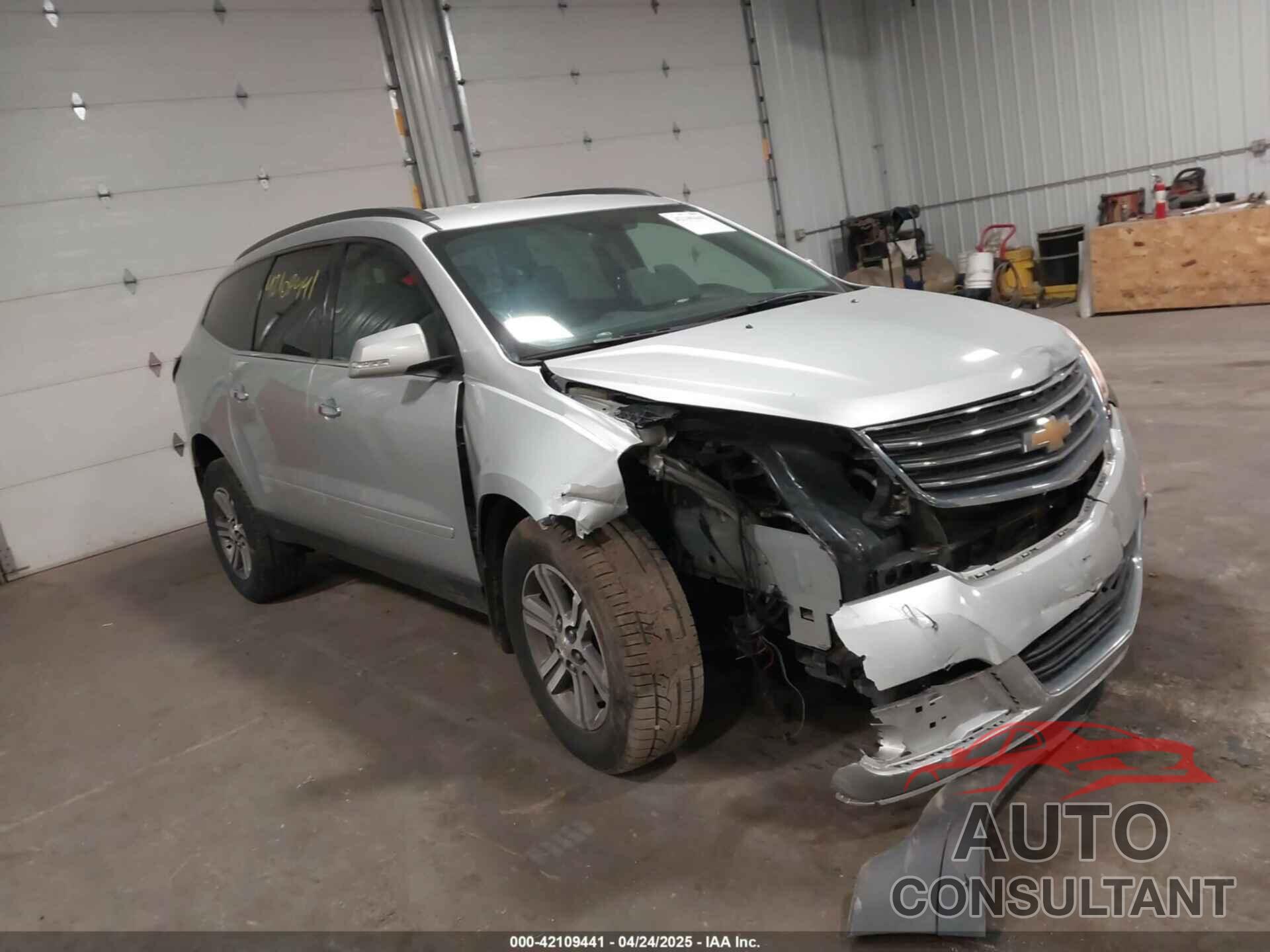 CHEVROLET TRAVERSE 2017 - 1GNKRHKD7HJ286021