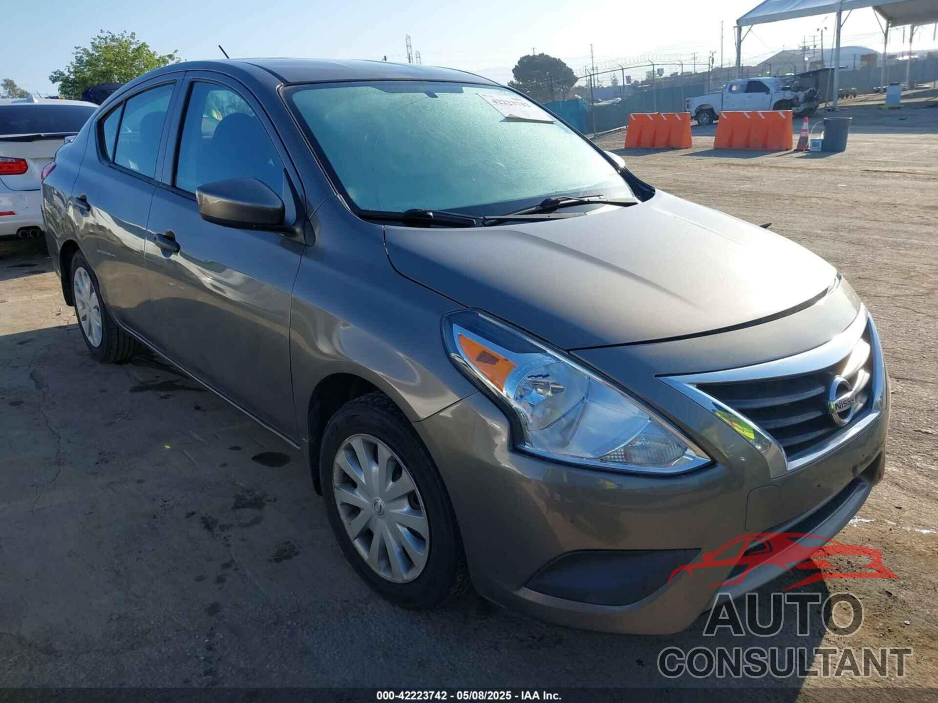 NISSAN VERSA 2017 - 3N1CN7APXHL801278