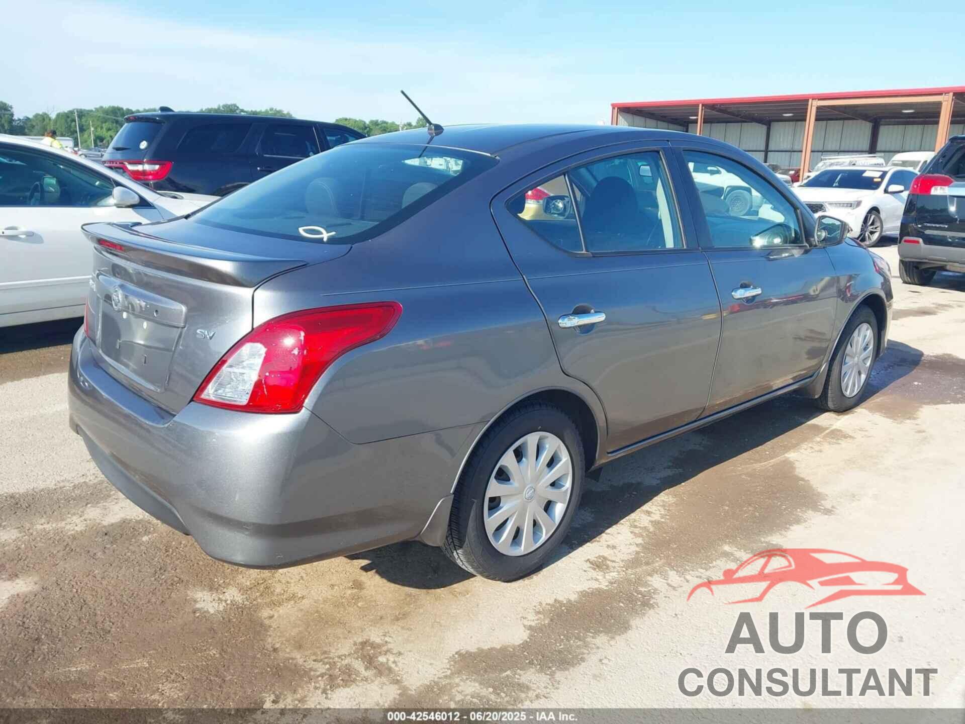 NISSAN VERSA 2017 - 3N1CN7APXHL903325