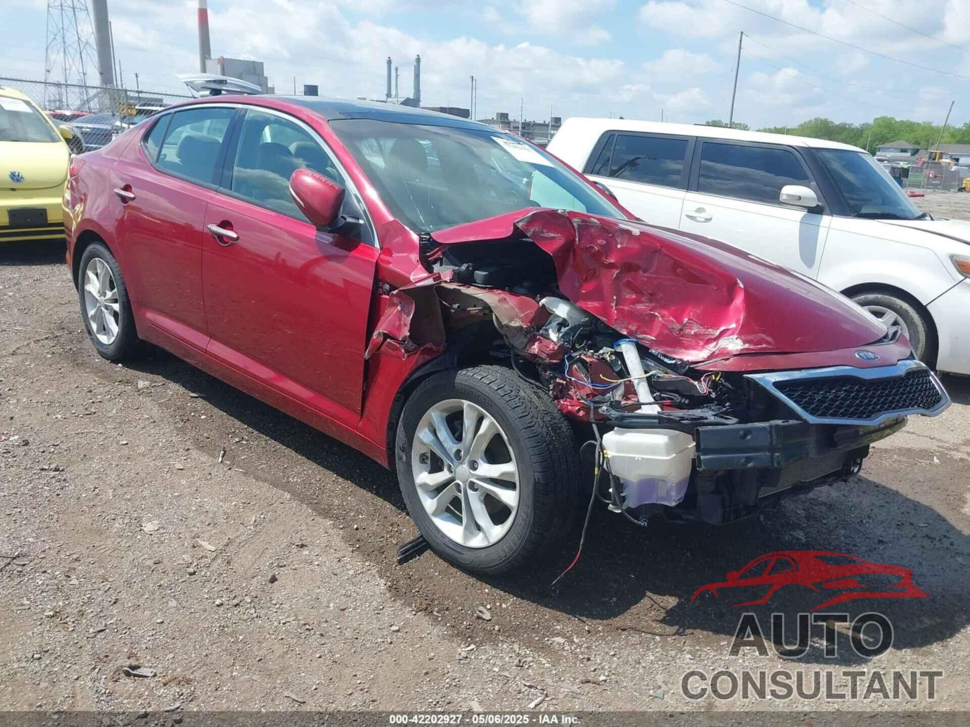 KIA OPTIMA 2012 - 5XXGN4A77CG008747