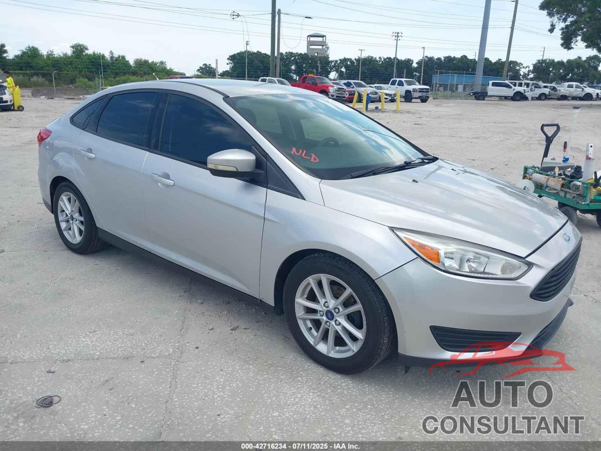 FORD FOCUS 2015 - 1FADP3F27FL215315