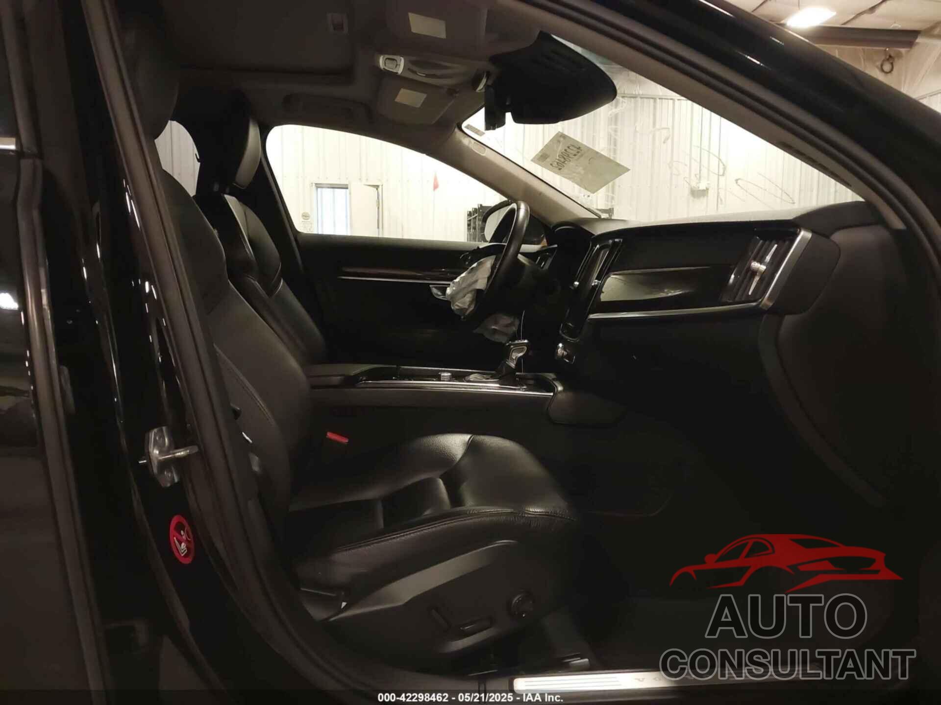 VOLVO S90 2017 - YV1102AK2H1008973