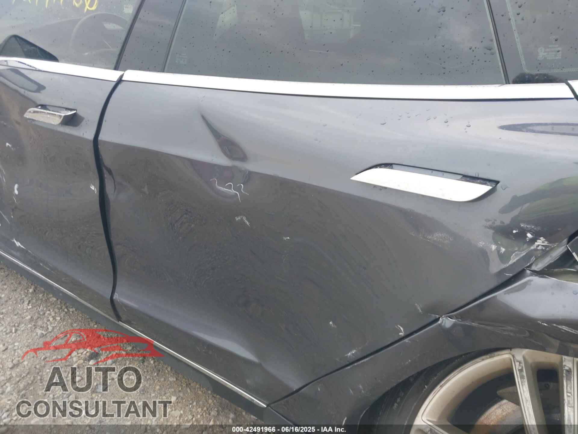 TESLA MODEL S 2014 - 5YJSA1H17EFP62243
