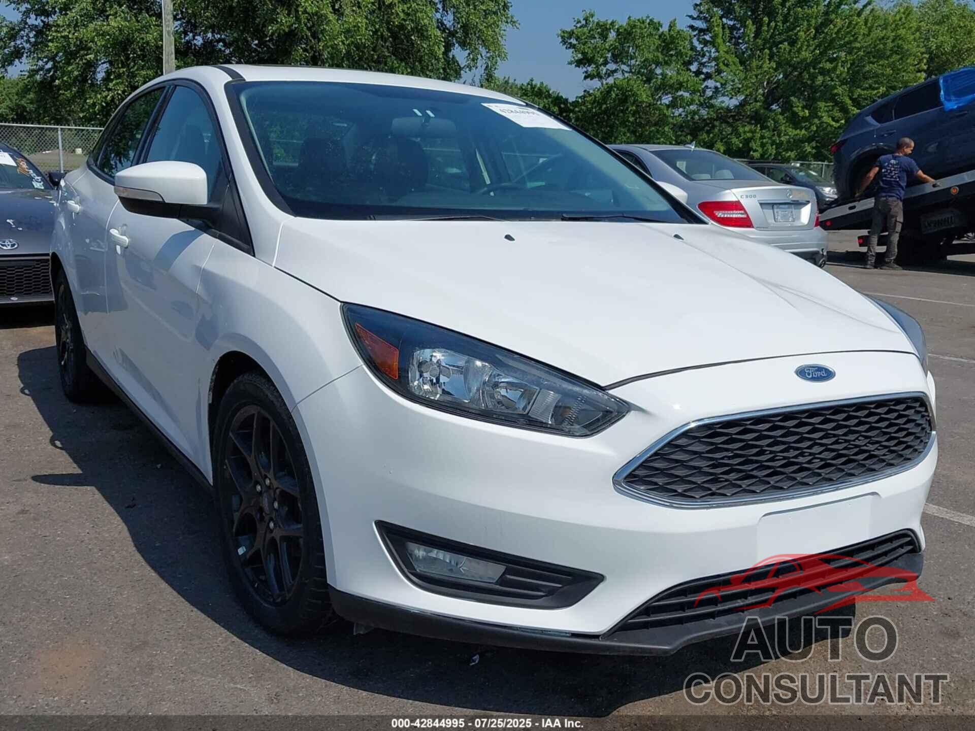 FORD FOCUS 2016 - 1FADP3F20GL329898