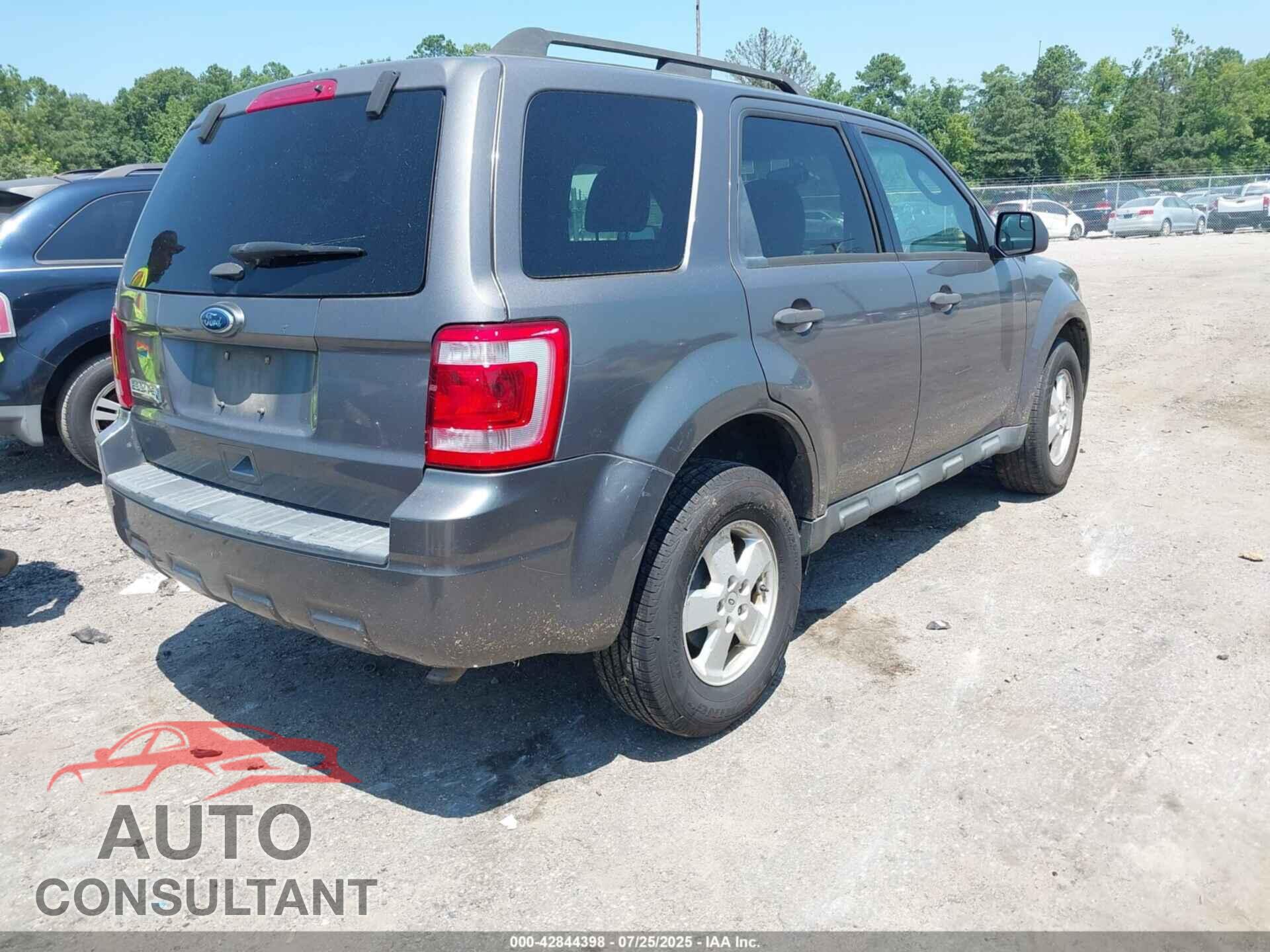 FORD ESCAPE 2011 - 1FMCU9D79BKC11522