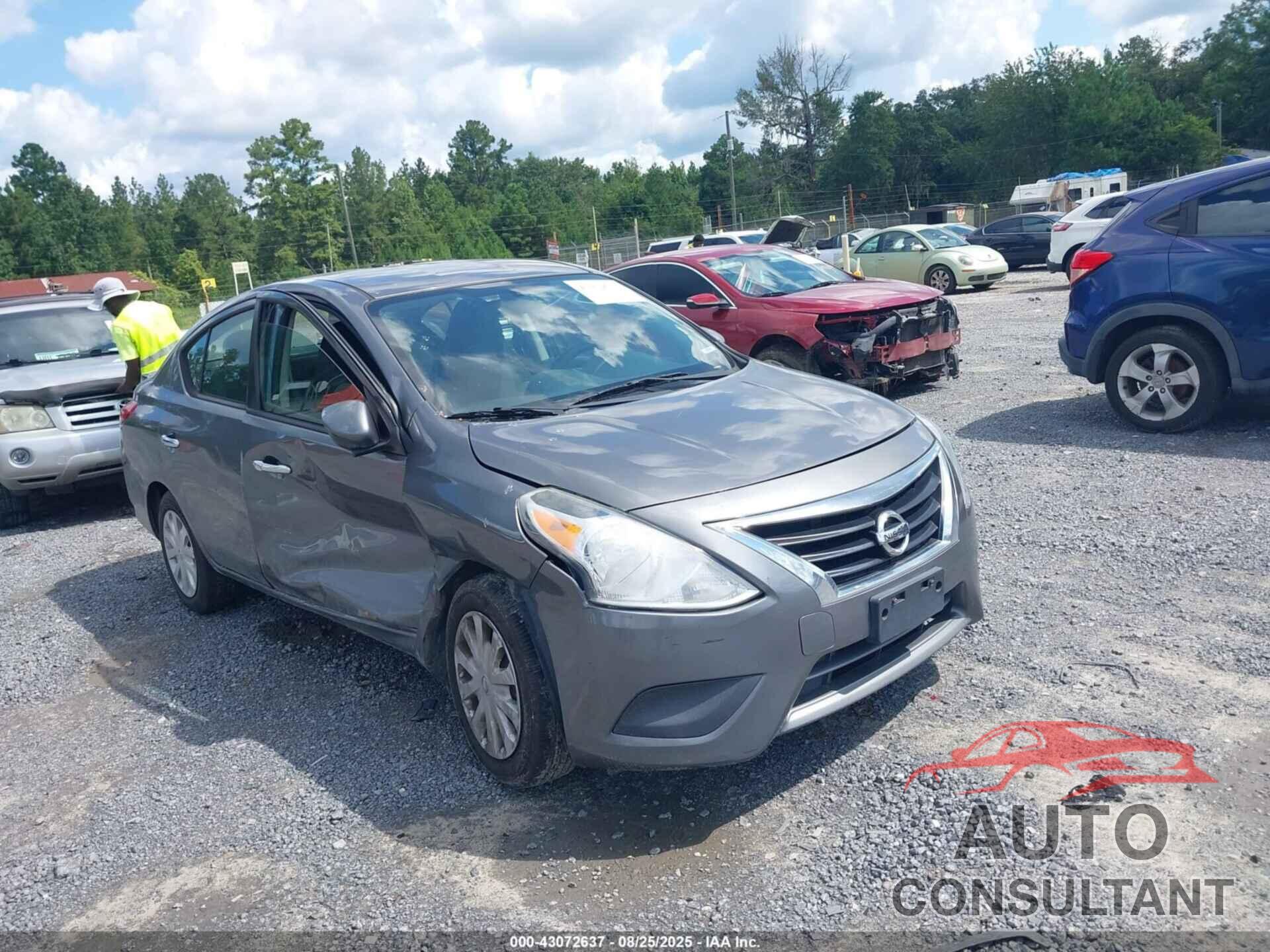 NISSAN VERSA 2017 - 3N1CN7AP7HL804882