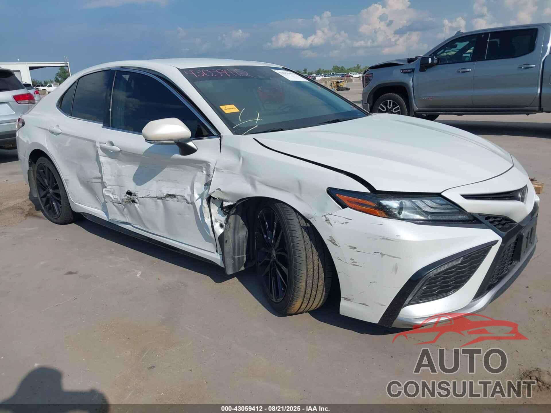 TOYOTA CAMRY 2022 - 4T1K61AK4NU027288