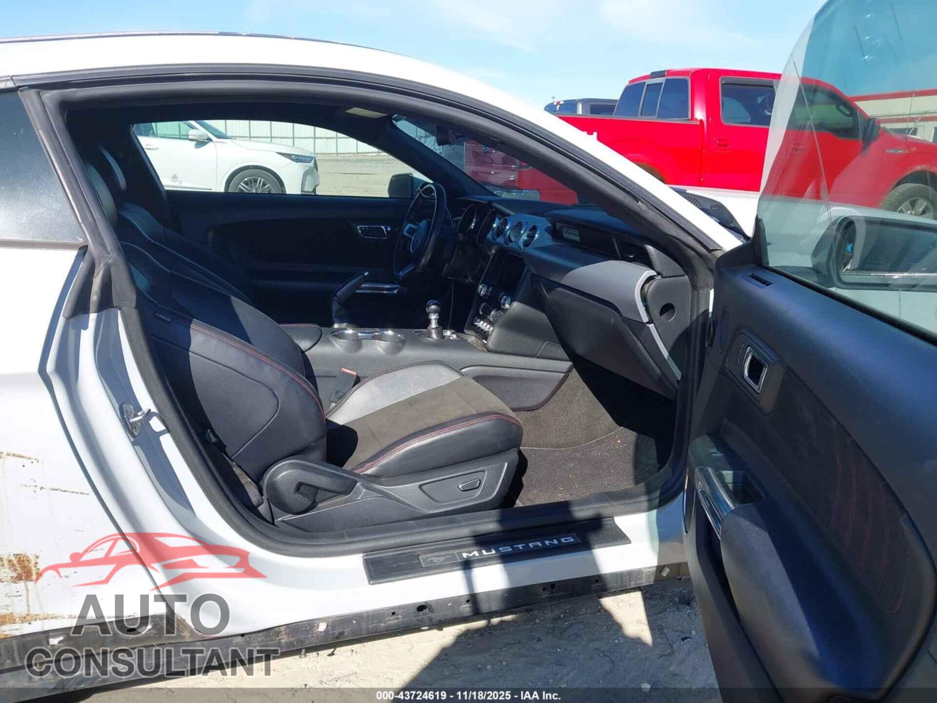 FORD MUSTANG 2016 - 1FA6P8CF2G5241789