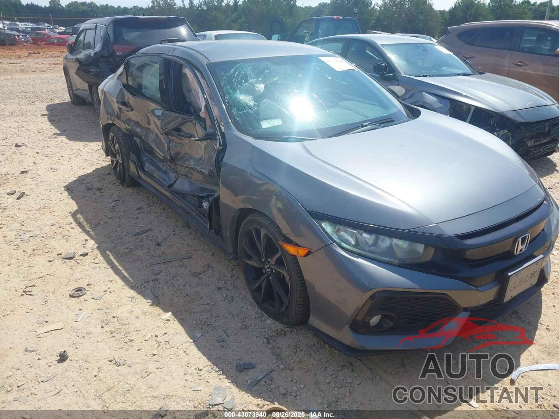 HONDA CIVIC 2018 - SHHFK7H41JU216767