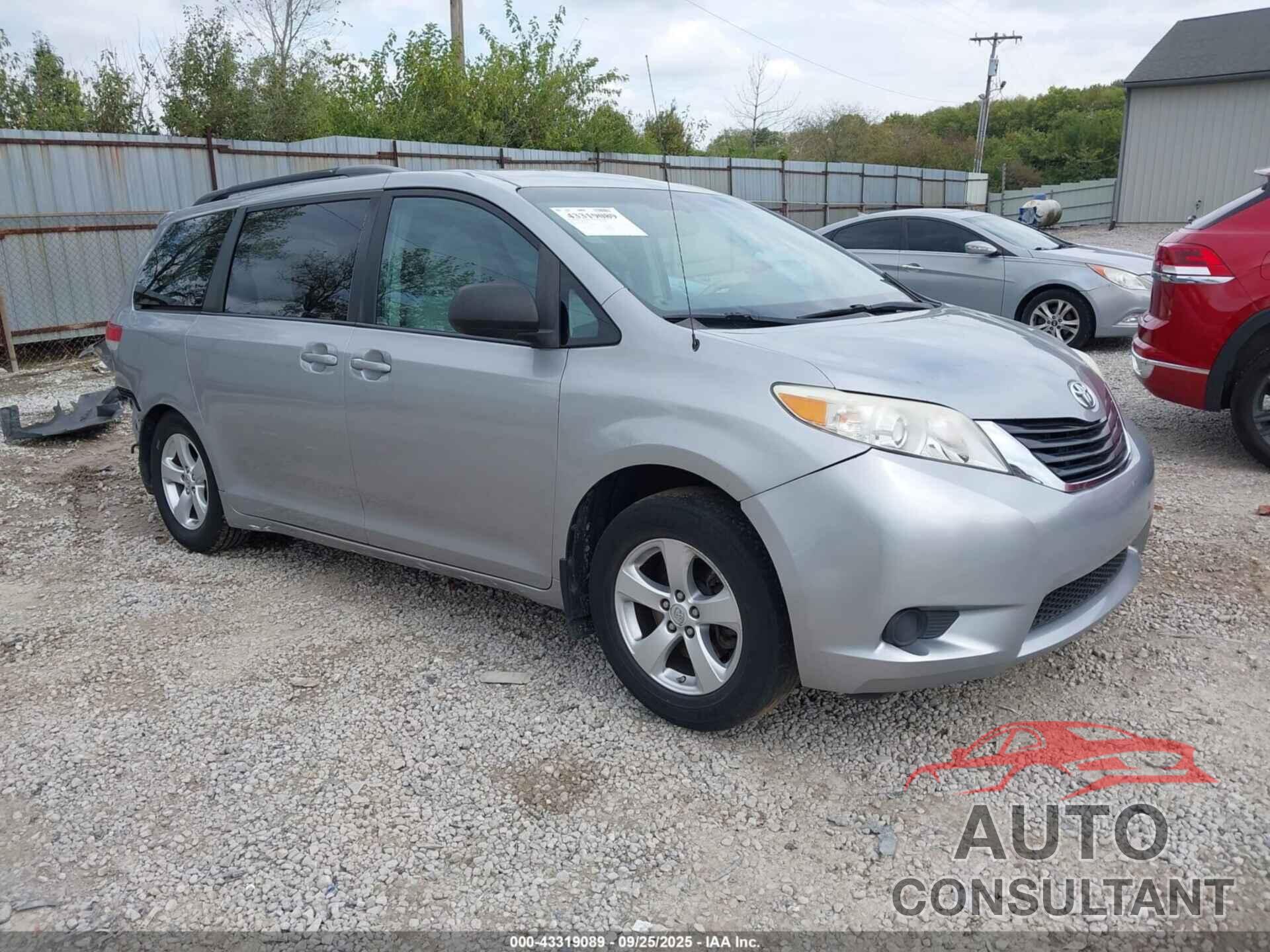 TOYOTA SIENNA 2013 - 5TDKK3DC5DS348078