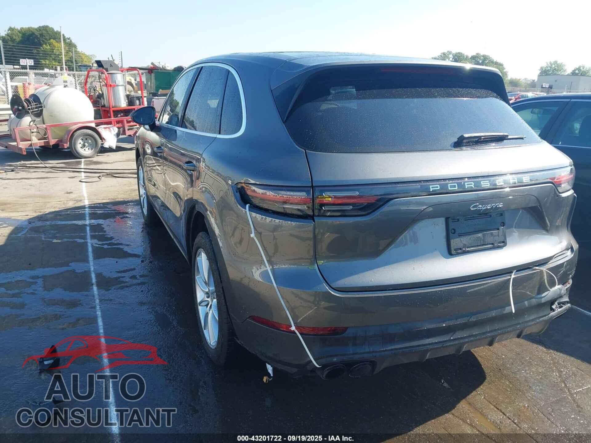 PORSCHE CAYENNE 2019 - WP1AA2AY6KDA13900