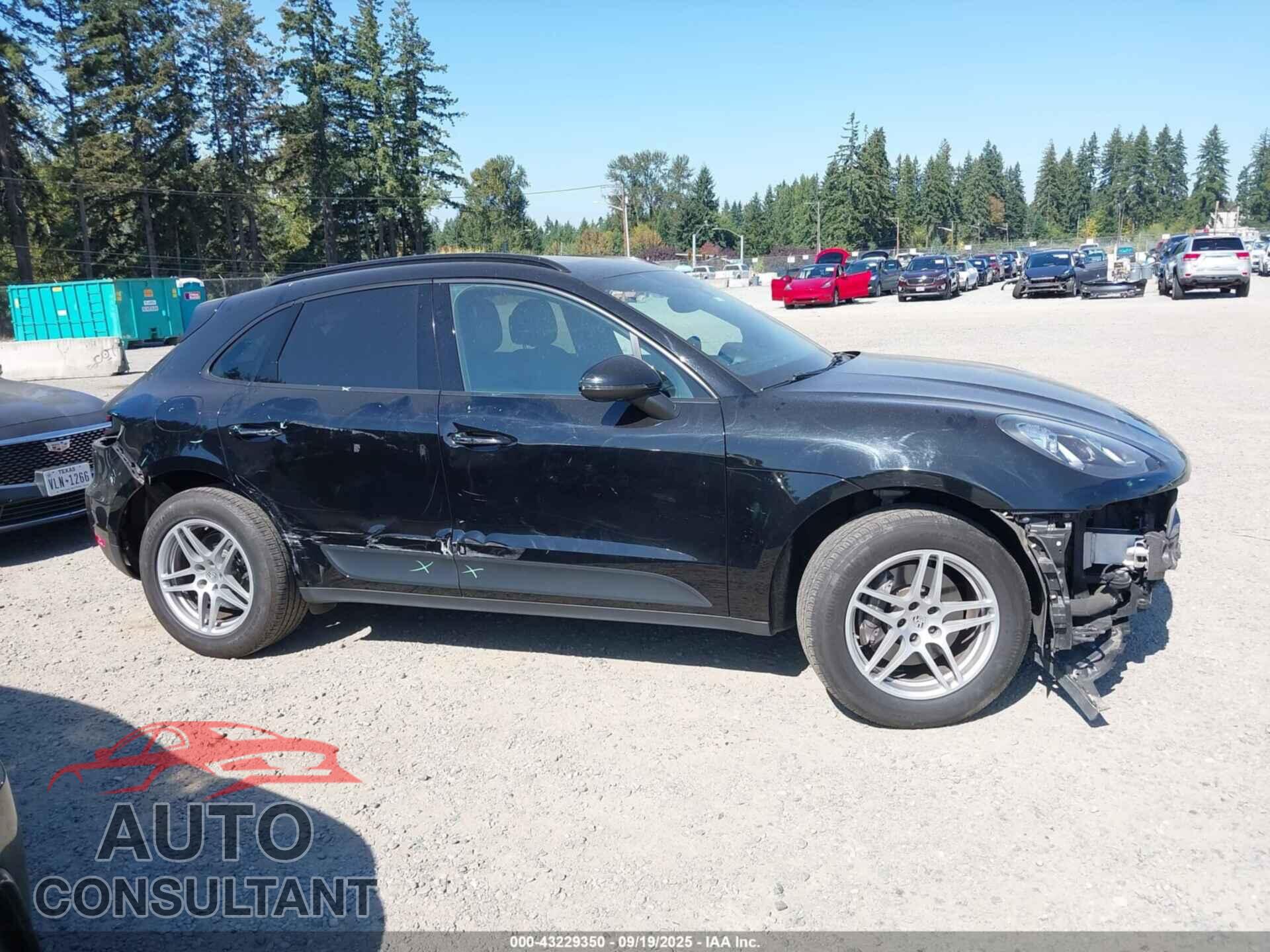 PORSCHE MACAN 2017 - WP1AA2A58HLB08463