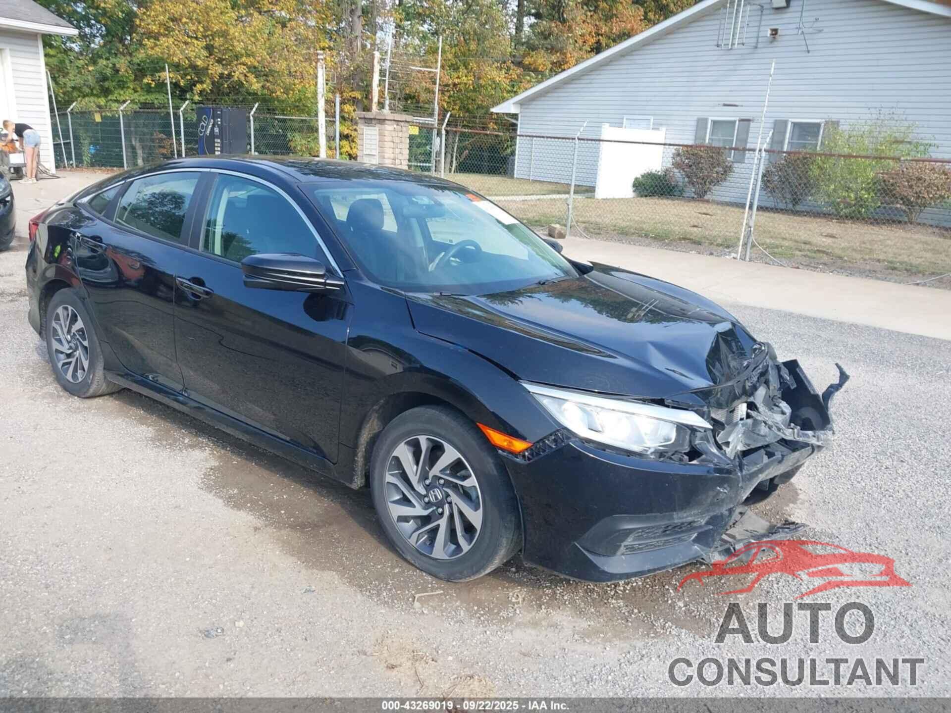 HONDA CIVIC 2018 - 19XFC2F74JE007608