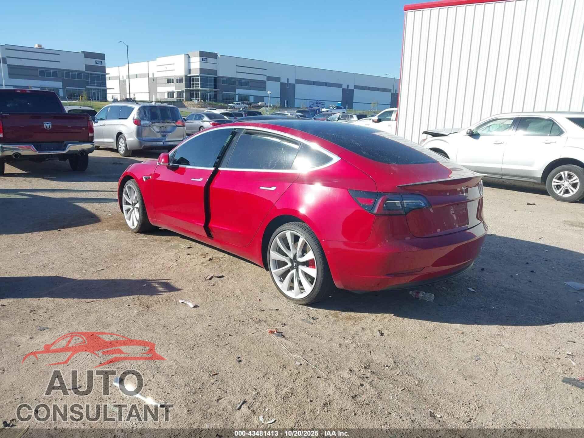 TESLA MODEL 3 2018 - 5YJ3E1EBXJF106229