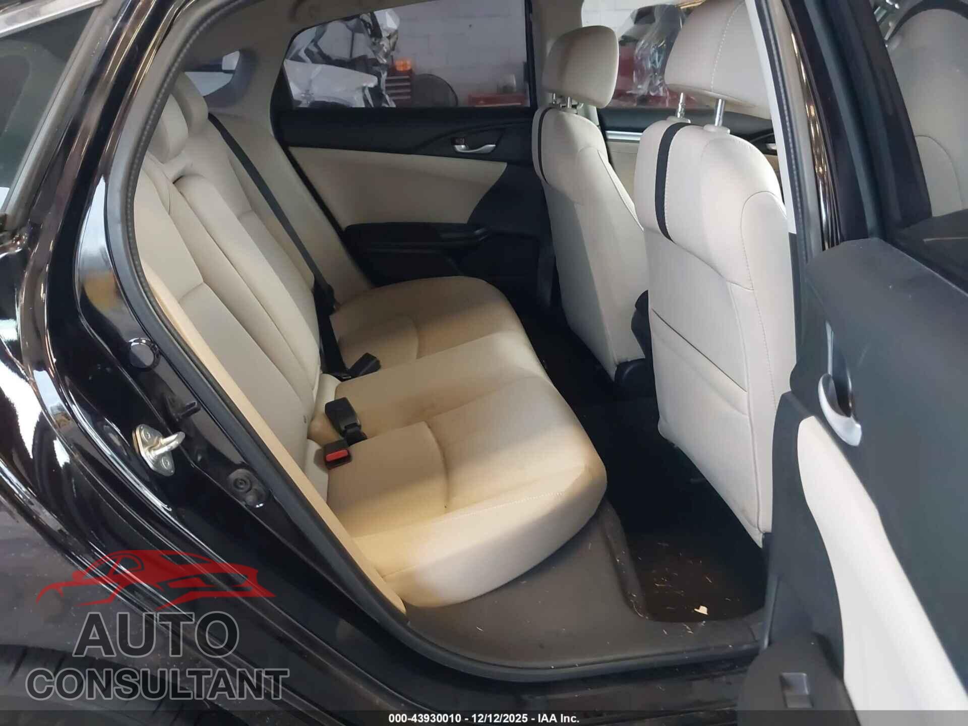 HONDA CIVIC 2017 - 2HGFC2F75HH575205