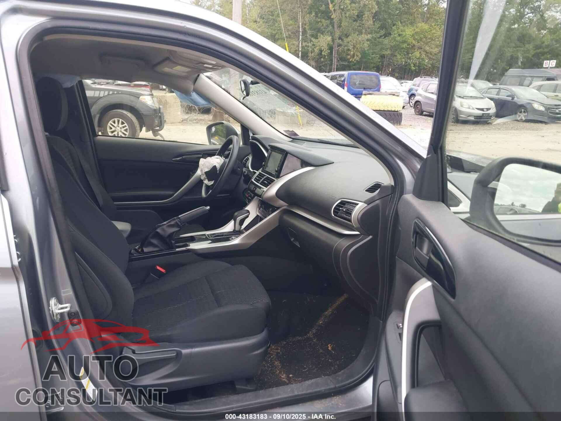 MITSUBISHI ECLIPSE CROSS 2020 - JA4AT3AA4LZ036112