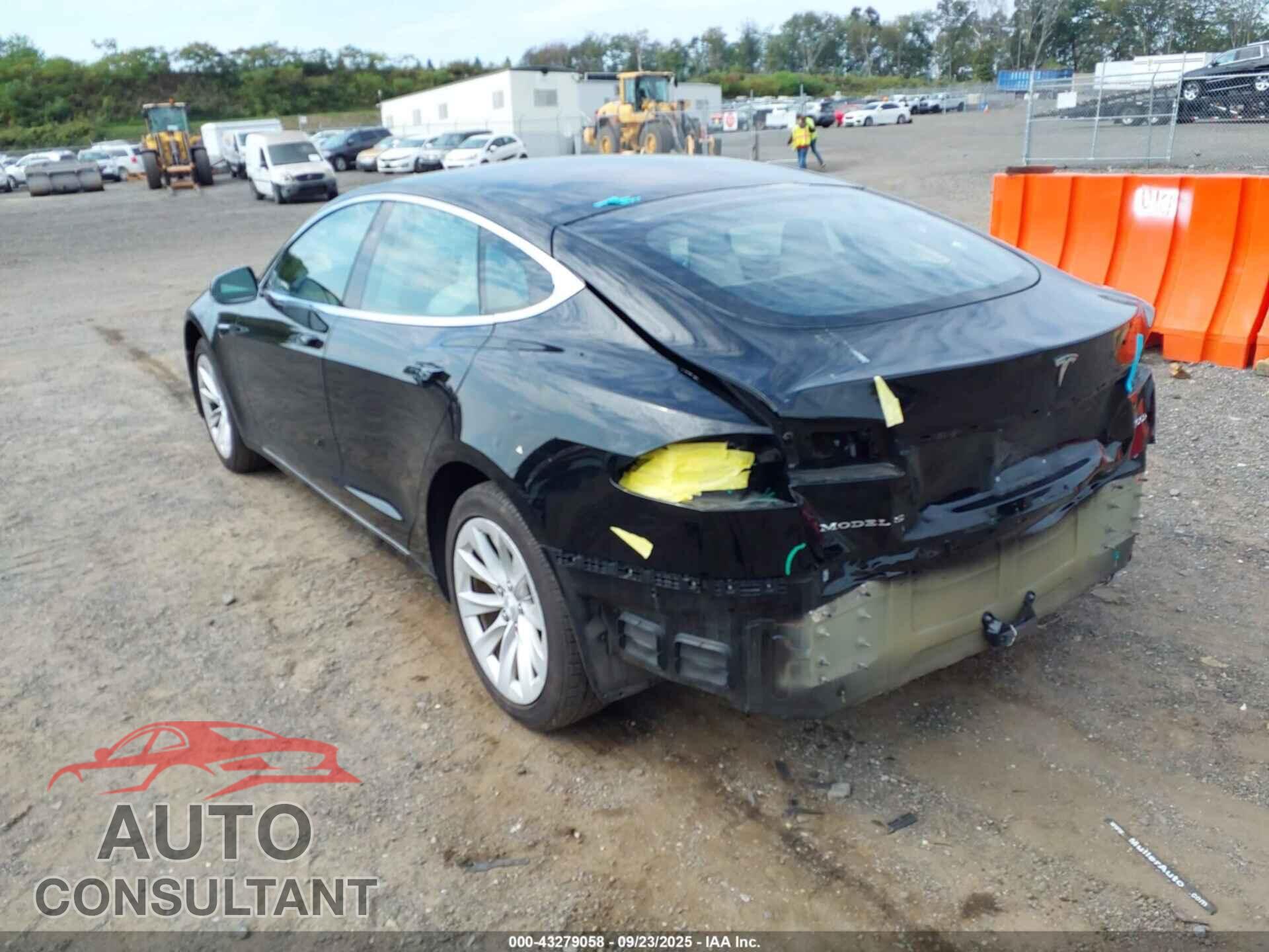 TESLA MODEL S 2018 - 5YJSA1E27JF282954