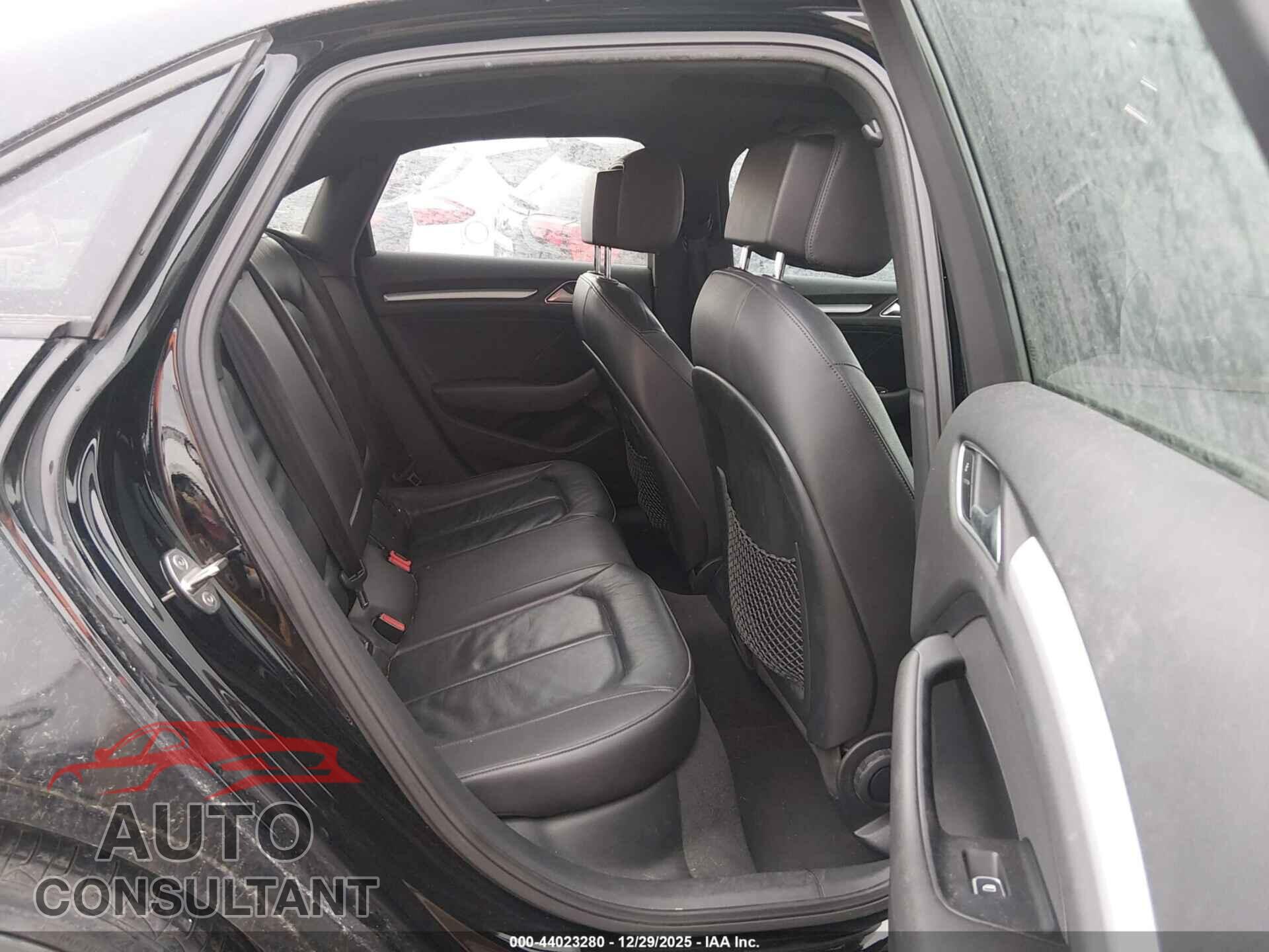 AUDI A3 2016 - WAUA7GFF2G1006923