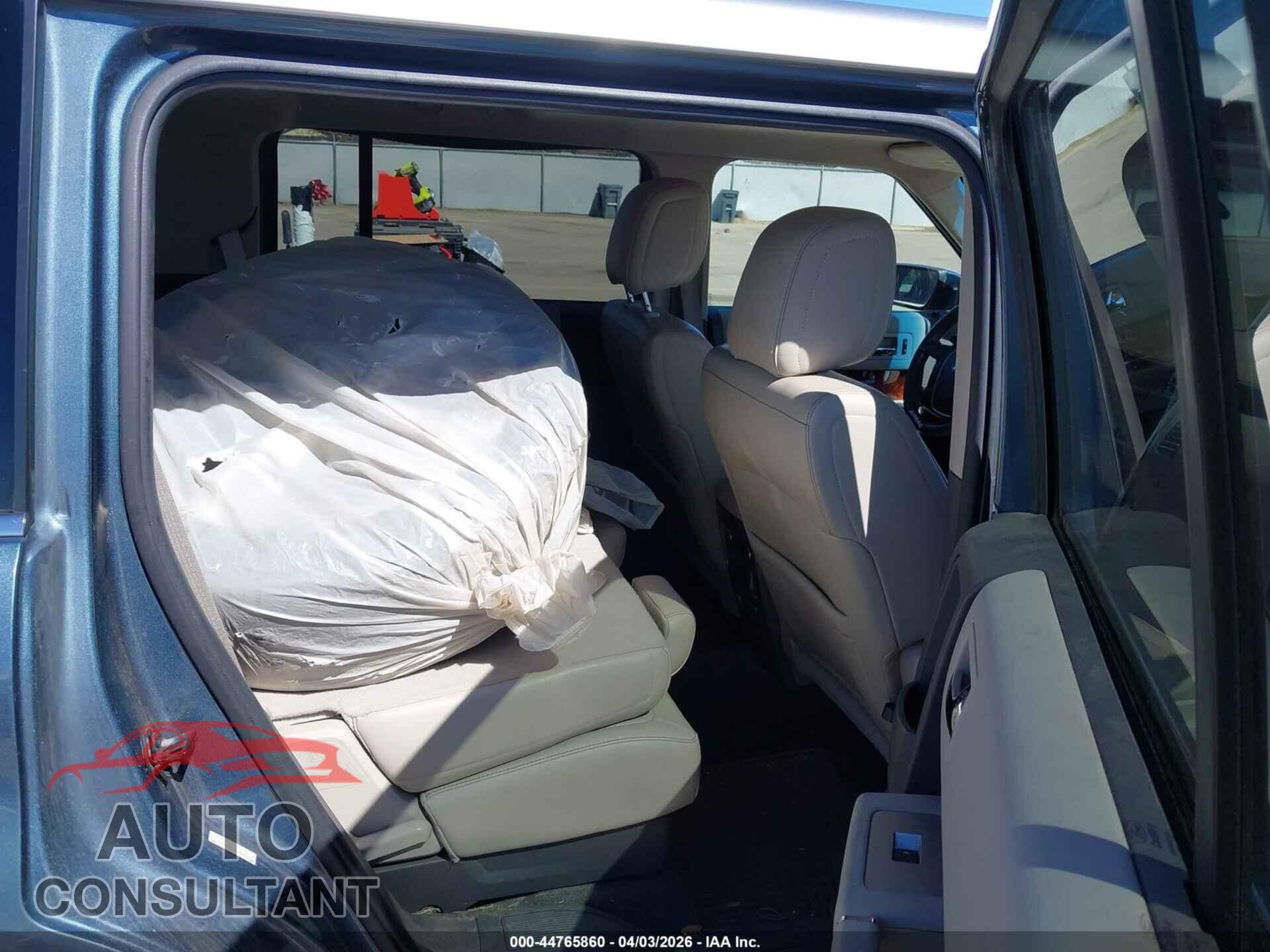 FORD FLEX 2010 - 2FMHK6DTXABB05919