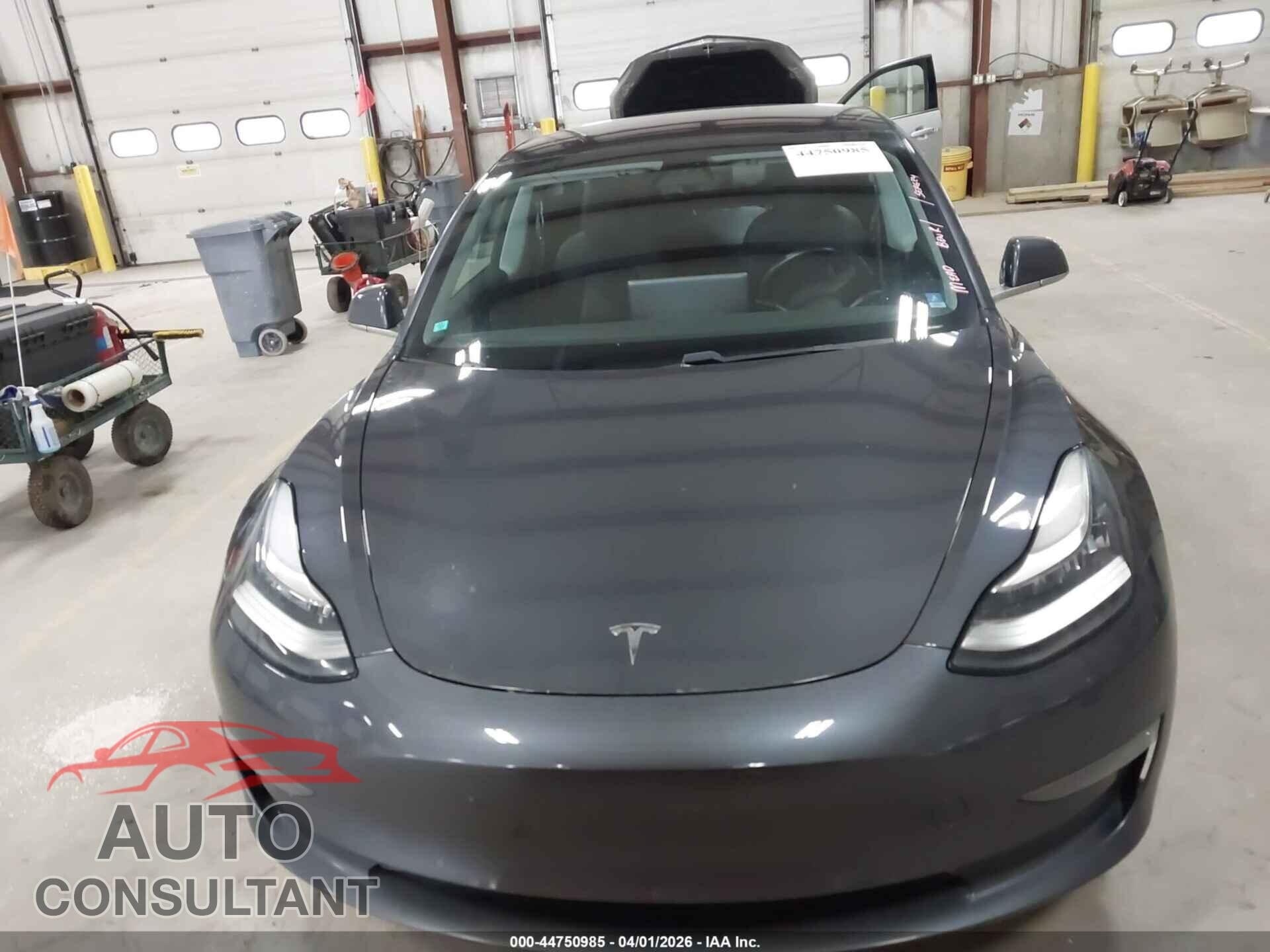 TESLA MODEL 3 2018 - 5YJ3E1EB1JF068650