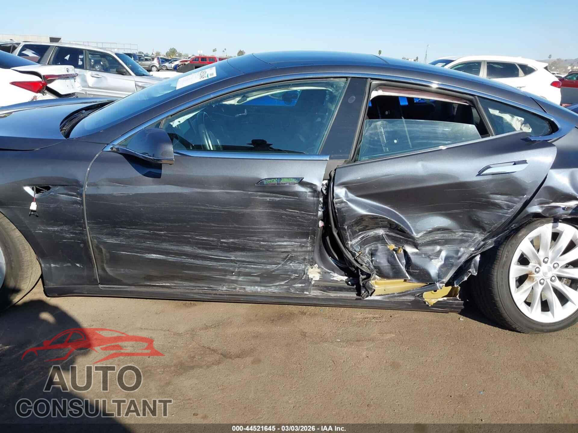 TESLA MODEL S 2018 - 5YJSA1E22JF275460