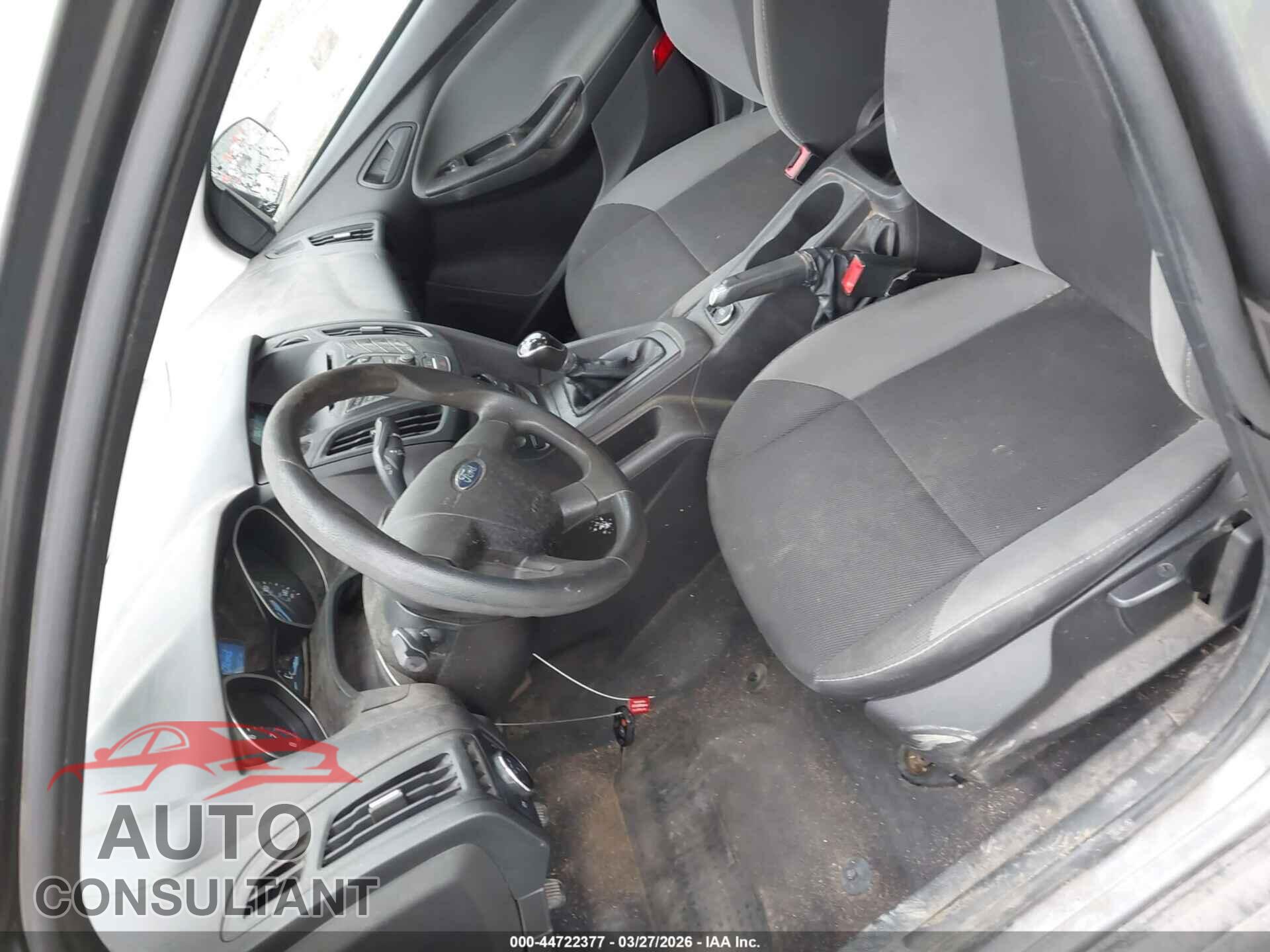 FORD FOCUS 2013 - 1FADP3E21DL379643